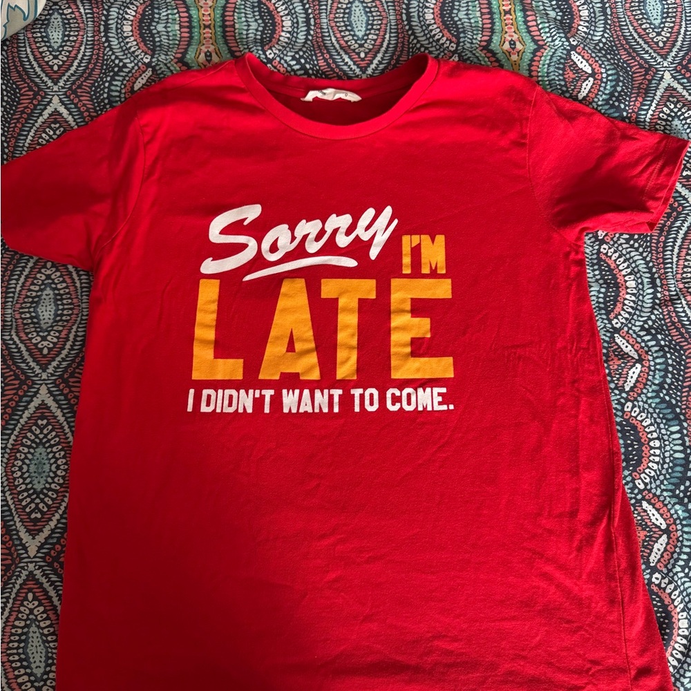 Red Graphic shirt Size L